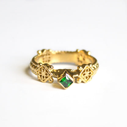 Green Stone Medieval Filigree Ring ca. 1400-1500