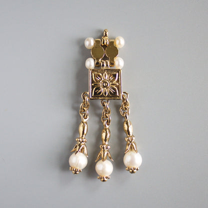 Renaissance Pendant Brooch with Red Stone and Pearls