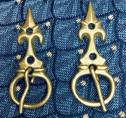 Medieval Buckle - arrow like (set of two)