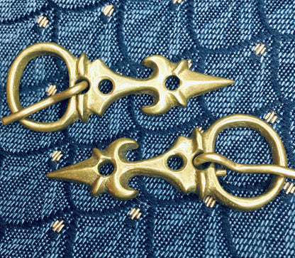 Medieval Buckle - arrow like (set of two)