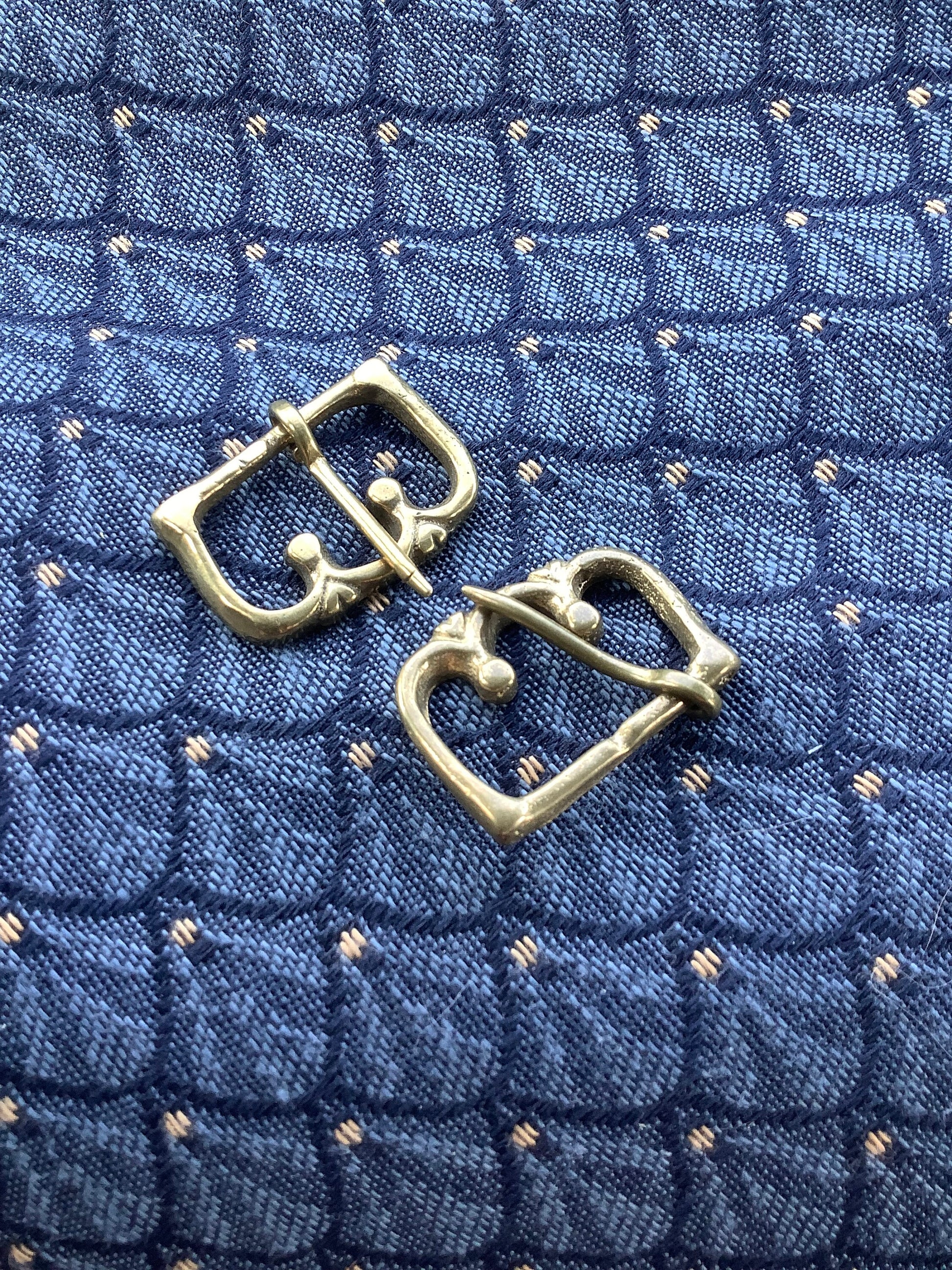 Durable solid brass medieval small buckles with two knobs