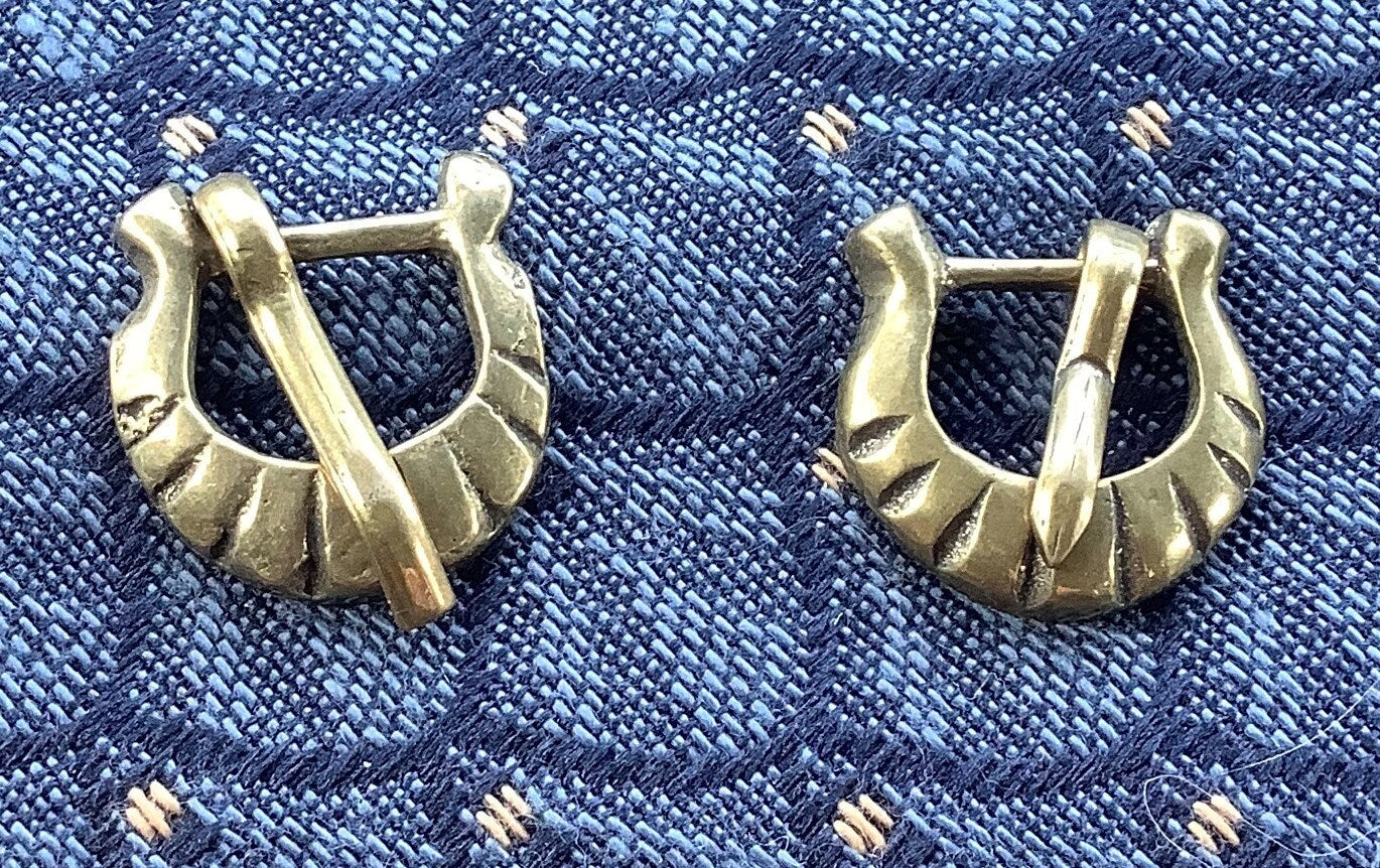 Small Scallop Medieval Buckle (set of two)