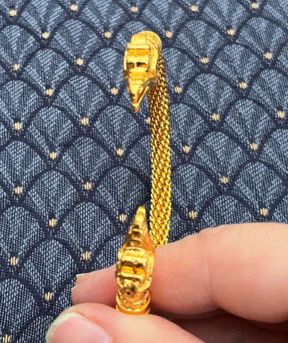 Bracelet enveloppé de fil d’or Viking